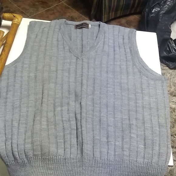 Comfort Knits sweater vest - Picture 1 of 3